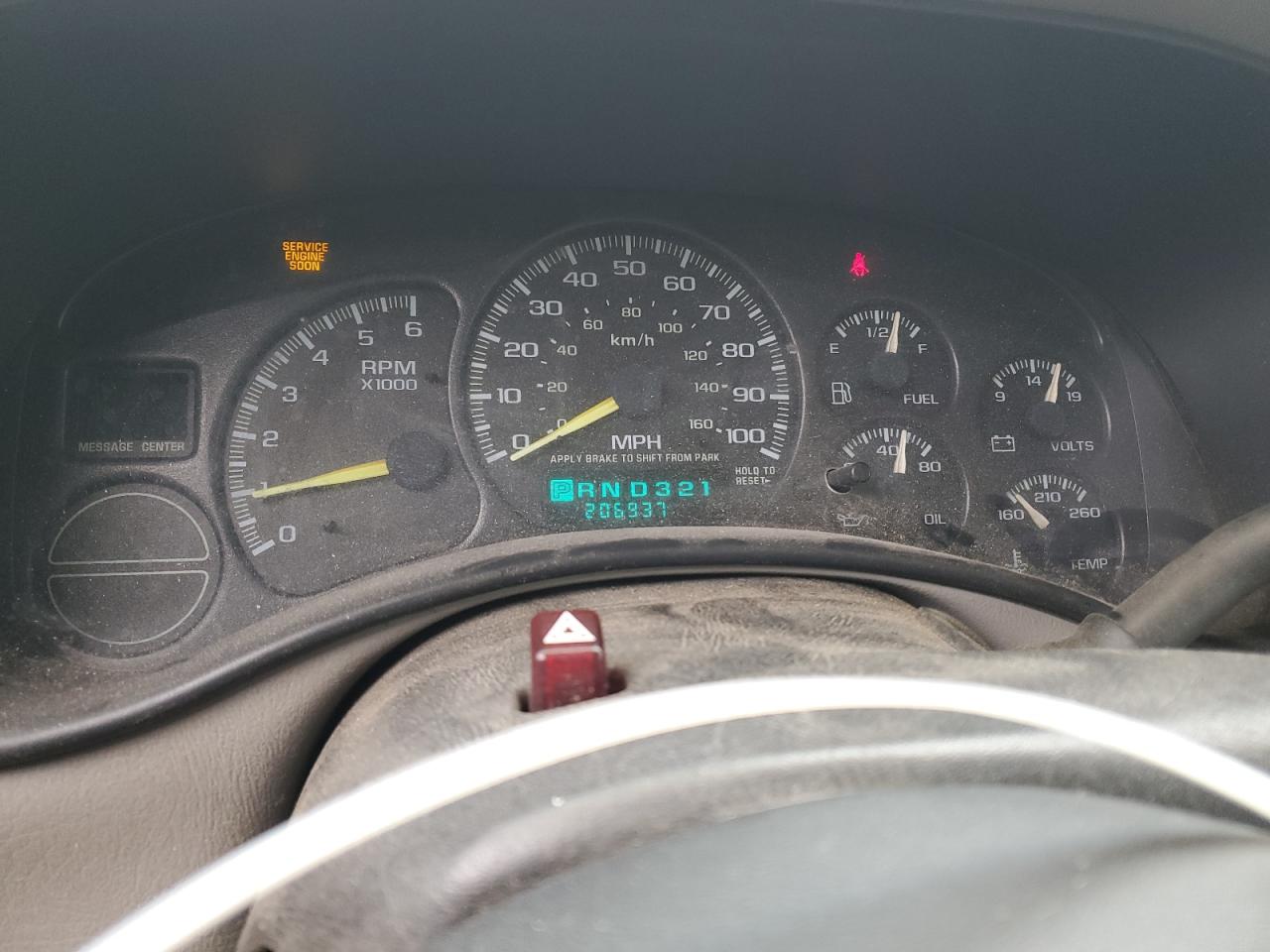 2000 Chevrolet Suburban VIN 1GNFK16T1YJ150403 Copart auction photo, all over damage thumbnail 9