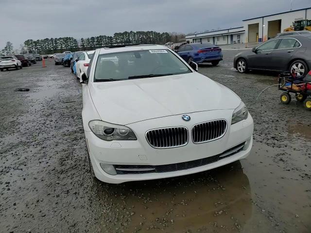 2011 BMW 5er VIN WBAFR7C57BC605681 Copart auction photo, vandalism / top/roof damage thumbnail 10