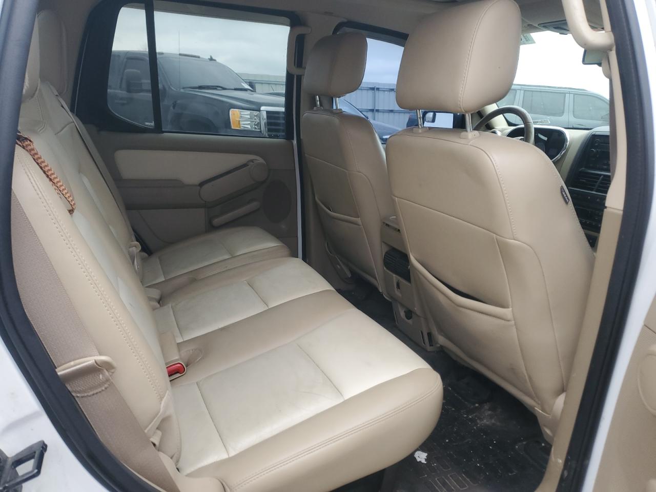 2007 Ford Explorer VIN 1FMEU53857UB42352 Copart auction photo, front end damage thumbnail 10