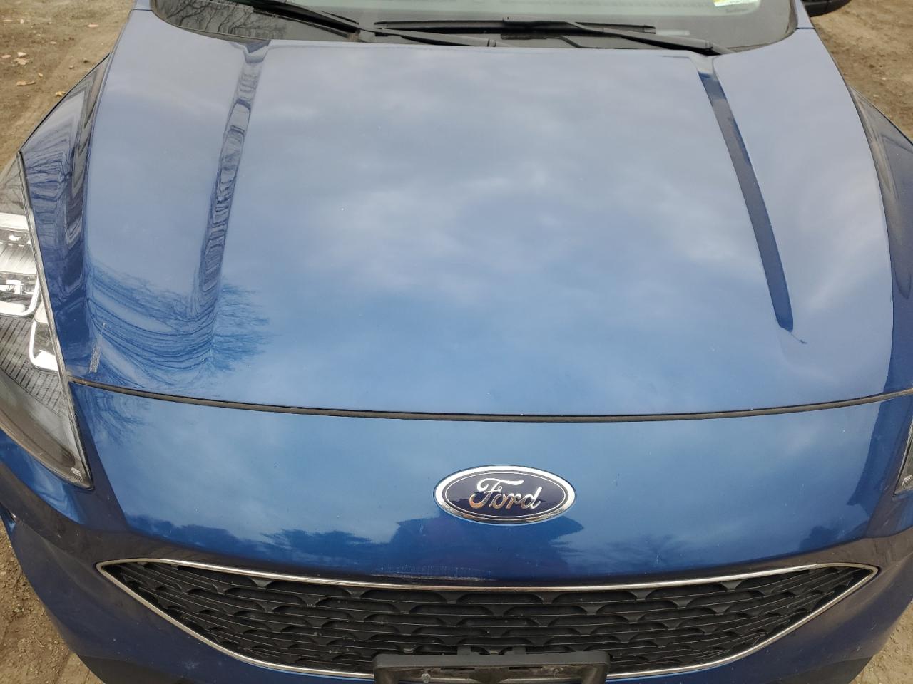 2022 Ford Escape VIN 1FMCU9J96NUB84844 Copart auction photo, side / minor dent/scratches damage thumbnail 12