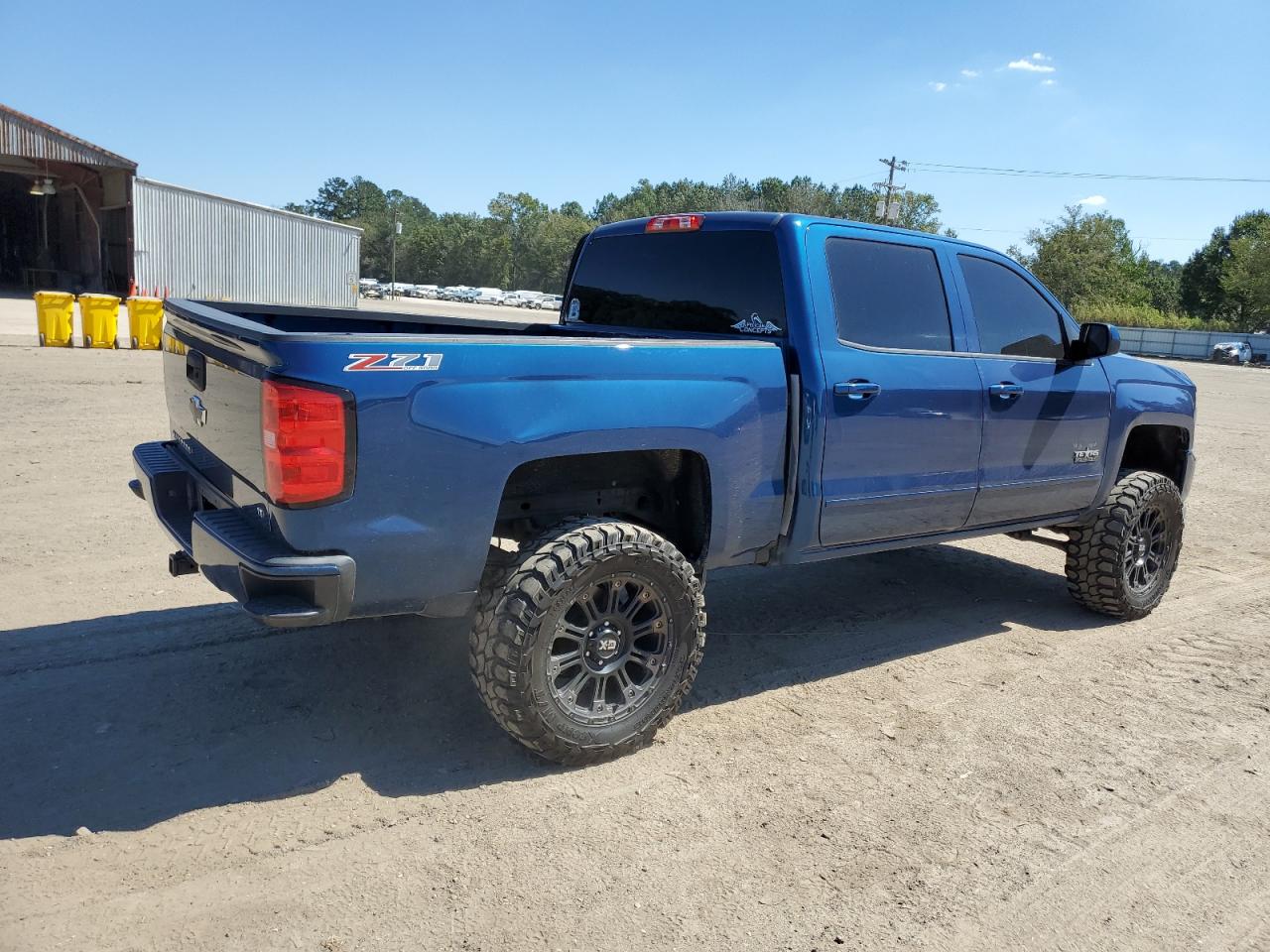 2017 Chevrolet Silverado VIN 3GCUKREC2HG361708 Copart auction photo, side damage thumbnail 3