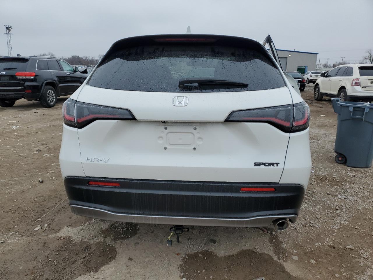 2024 Honda HR-V VIN 3CZRZ2H55RM743444 Copart auction photo, side / minor dent/scratches damage thumbnail 6