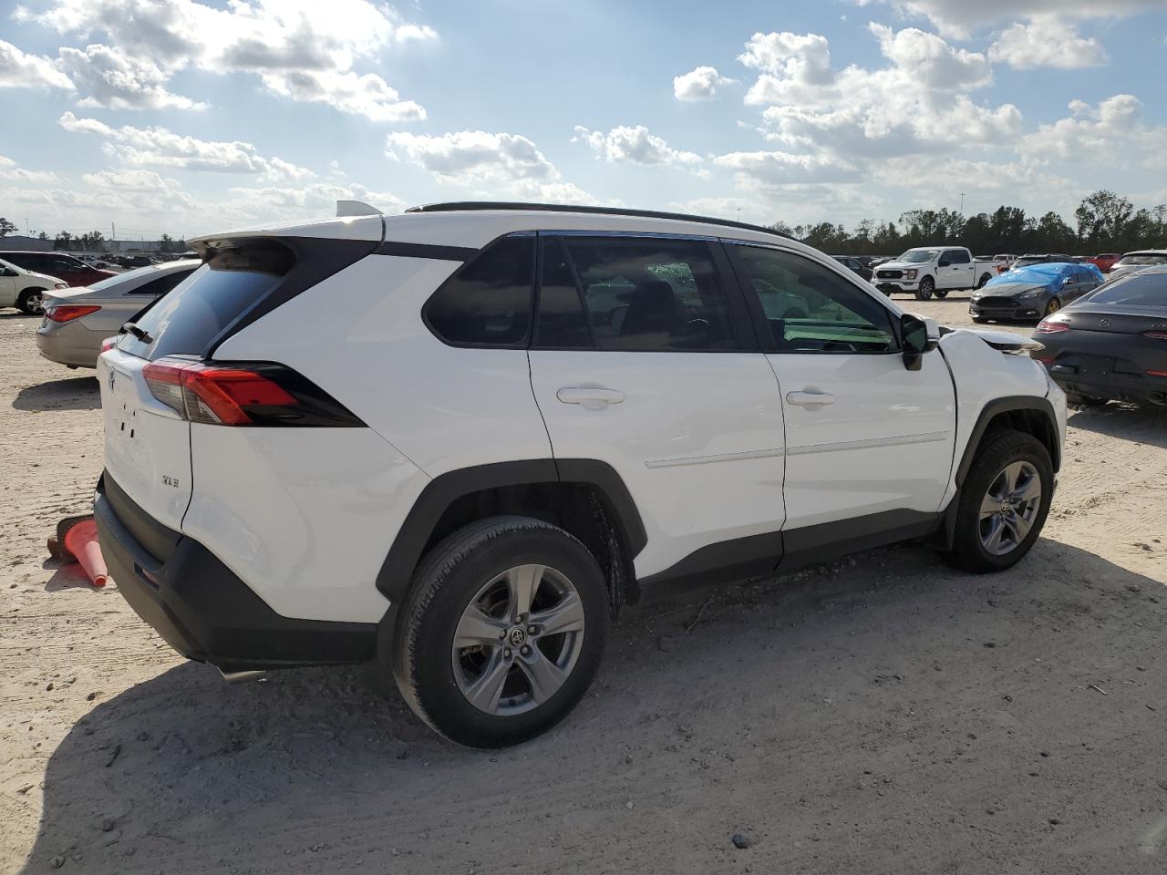 2022 Toyota RAV 4 VIN 2T3W1RFV2NC180066 Copart auction photo, front end damage thumbnail 3