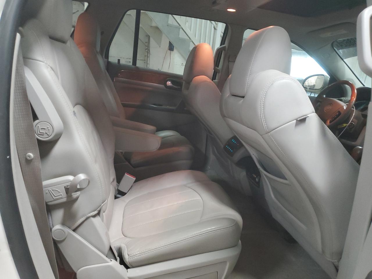 2012 Buick Enclave VIN 5GAKVDED7CJ197262 Copart auction photo, front end / minor dent/scratches damage thumbnail 11