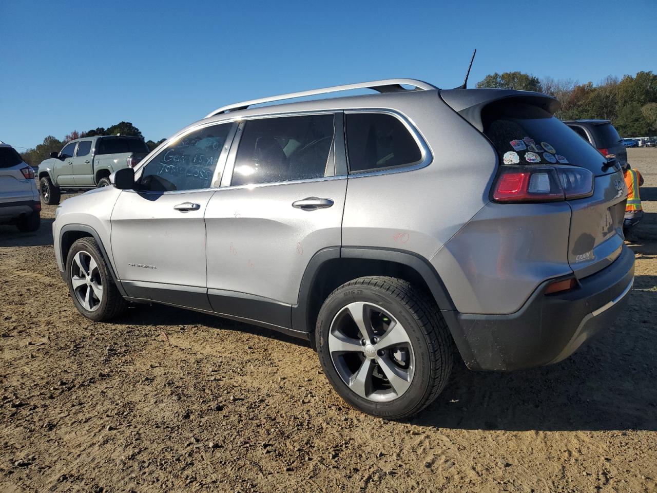 2019 Jeep Grand Cherokee VIN 1C4PJLDB2KD427796 Copart auction photo, side / minor dent/scratches damage thumbnail 2