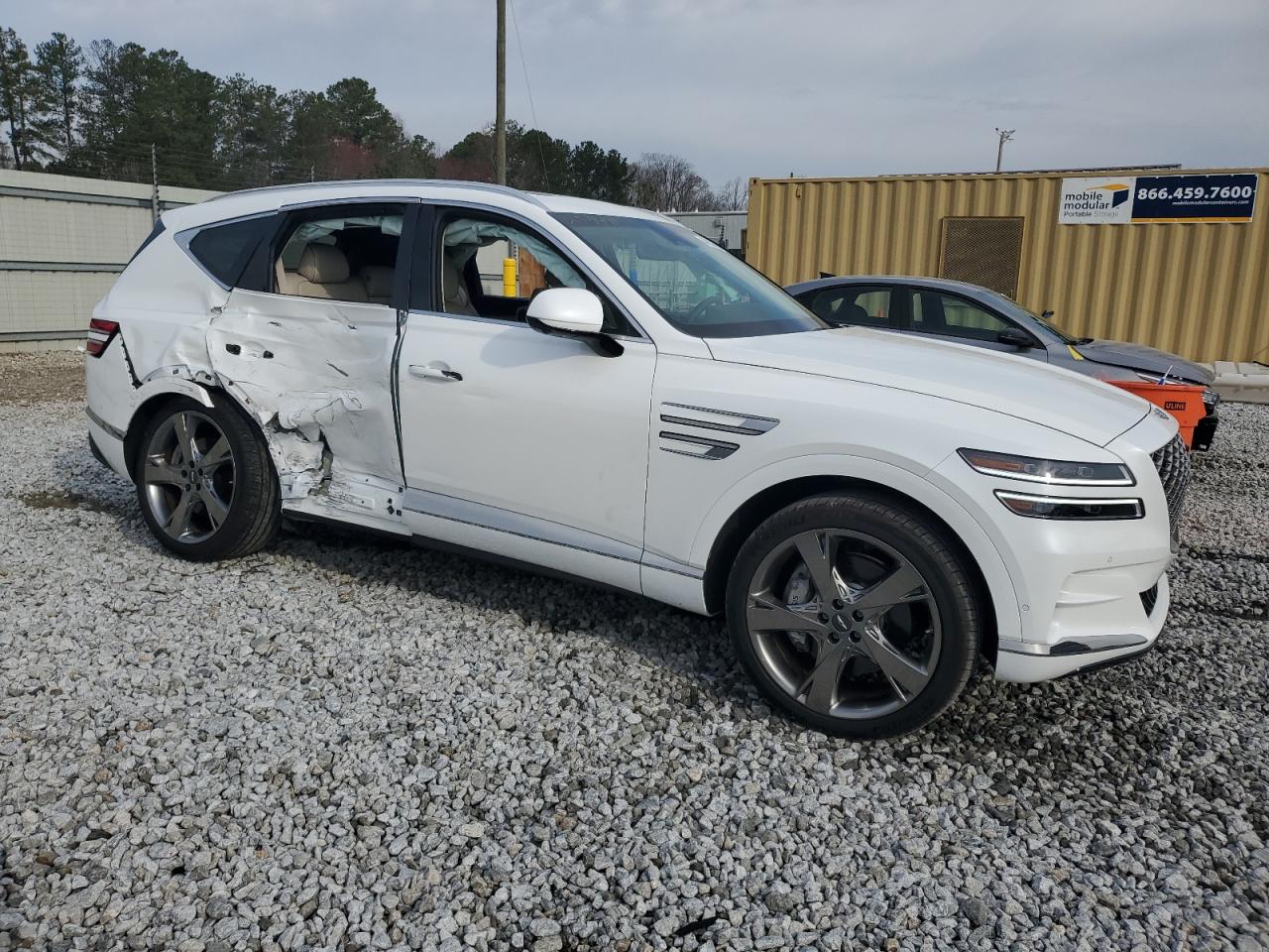 2024 Genesis Gv80 VIN KMUHBDSB9RU172002 Copart auction photo, side / minor dent/scratches damage thumbnail 4