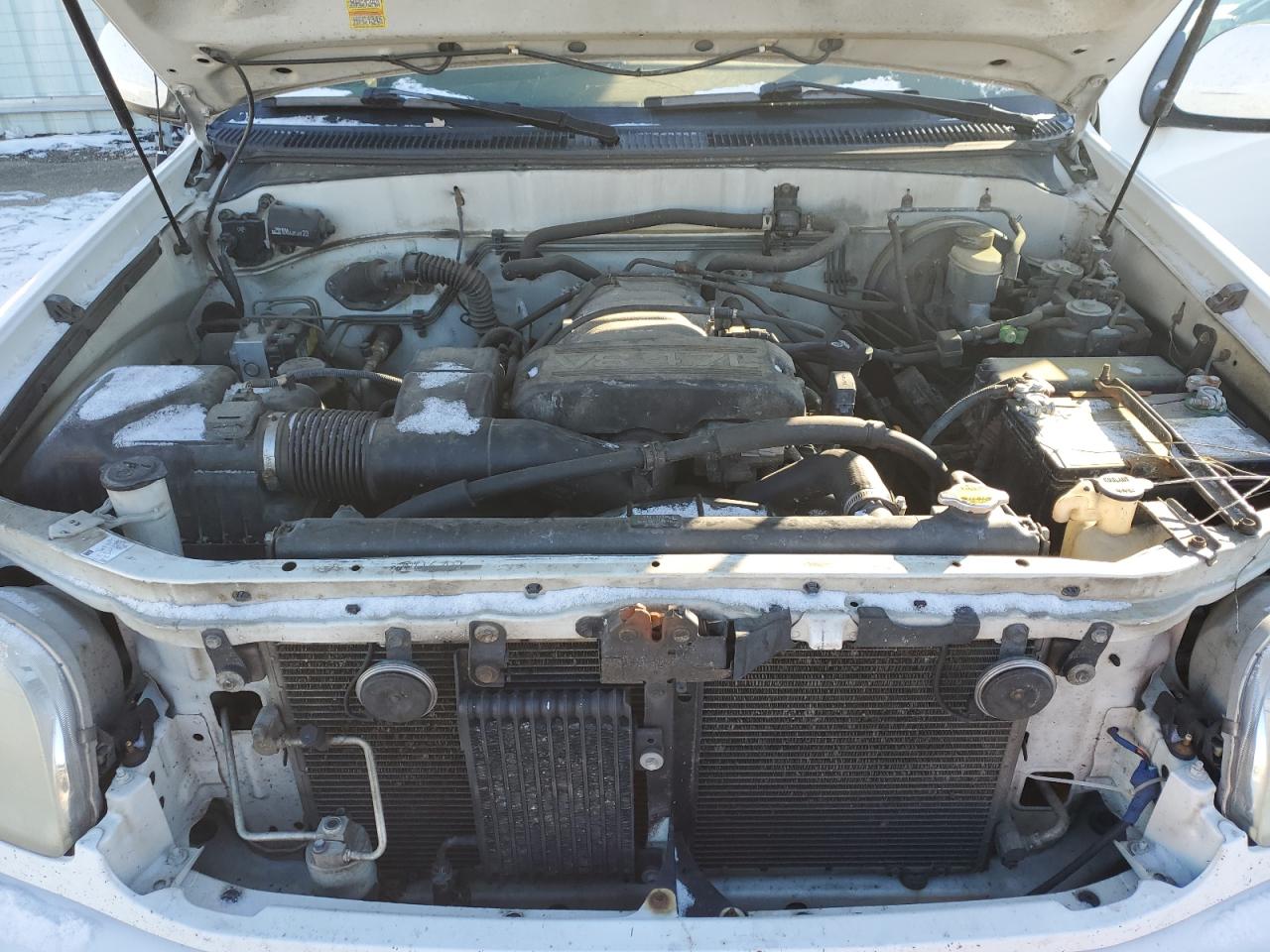 2000 Toyota Tundra VIN 5TBBT4810YS076615 Copart auction photo, rear end damage thumbnail 11