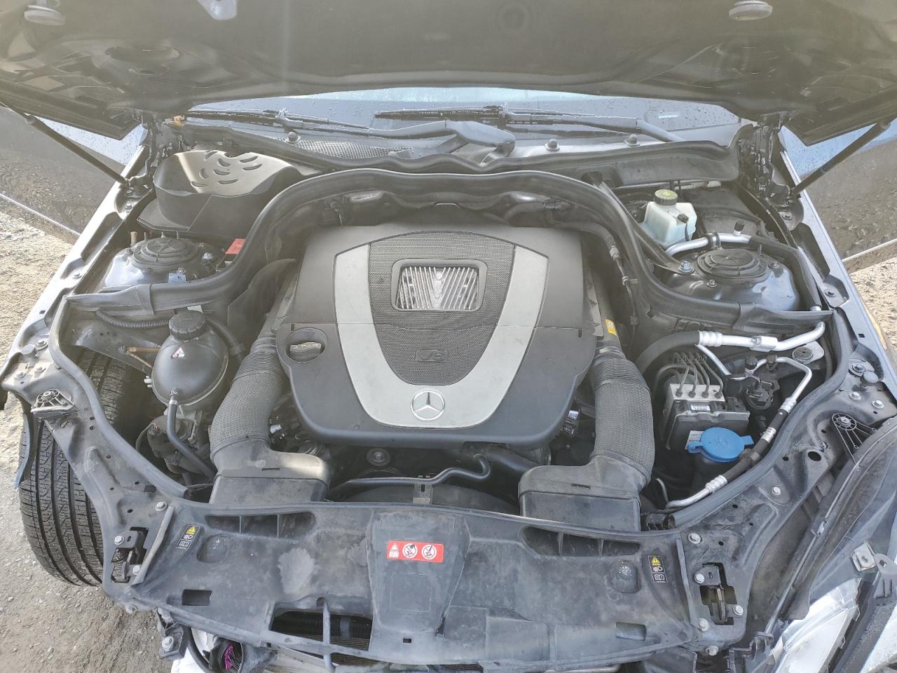 2010 Mercedes-Benz E-klasse VIN WDDHF8HB3AA122052 Copart auction photo, front end damage thumbnail 11