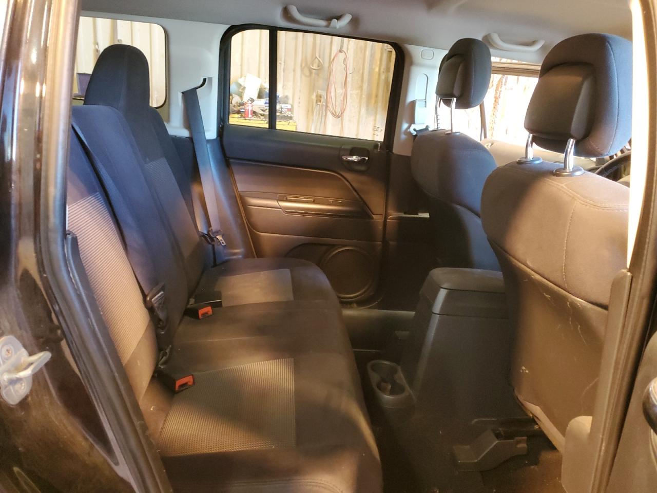 2011 Jeep Liberty (Patriot) VIN 1J4NT1GB2BD132306 Copart auction photo, front end / hail damage thumbnail 11