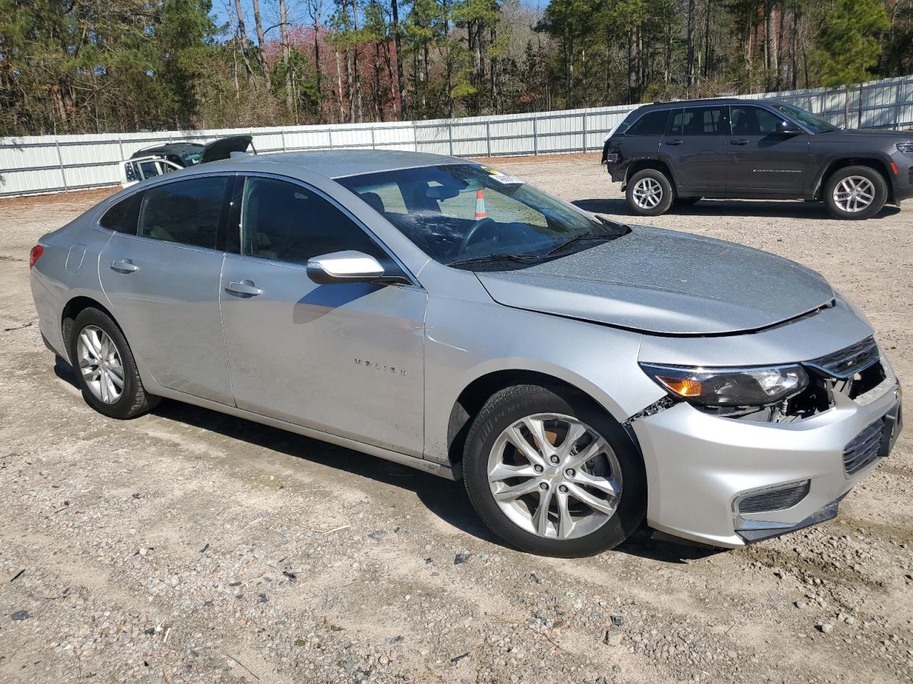 2018 Chevrolet Malibu VIN 1G1ZD5ST0JF197663 Copart auction photo, front end damage thumbnail 4