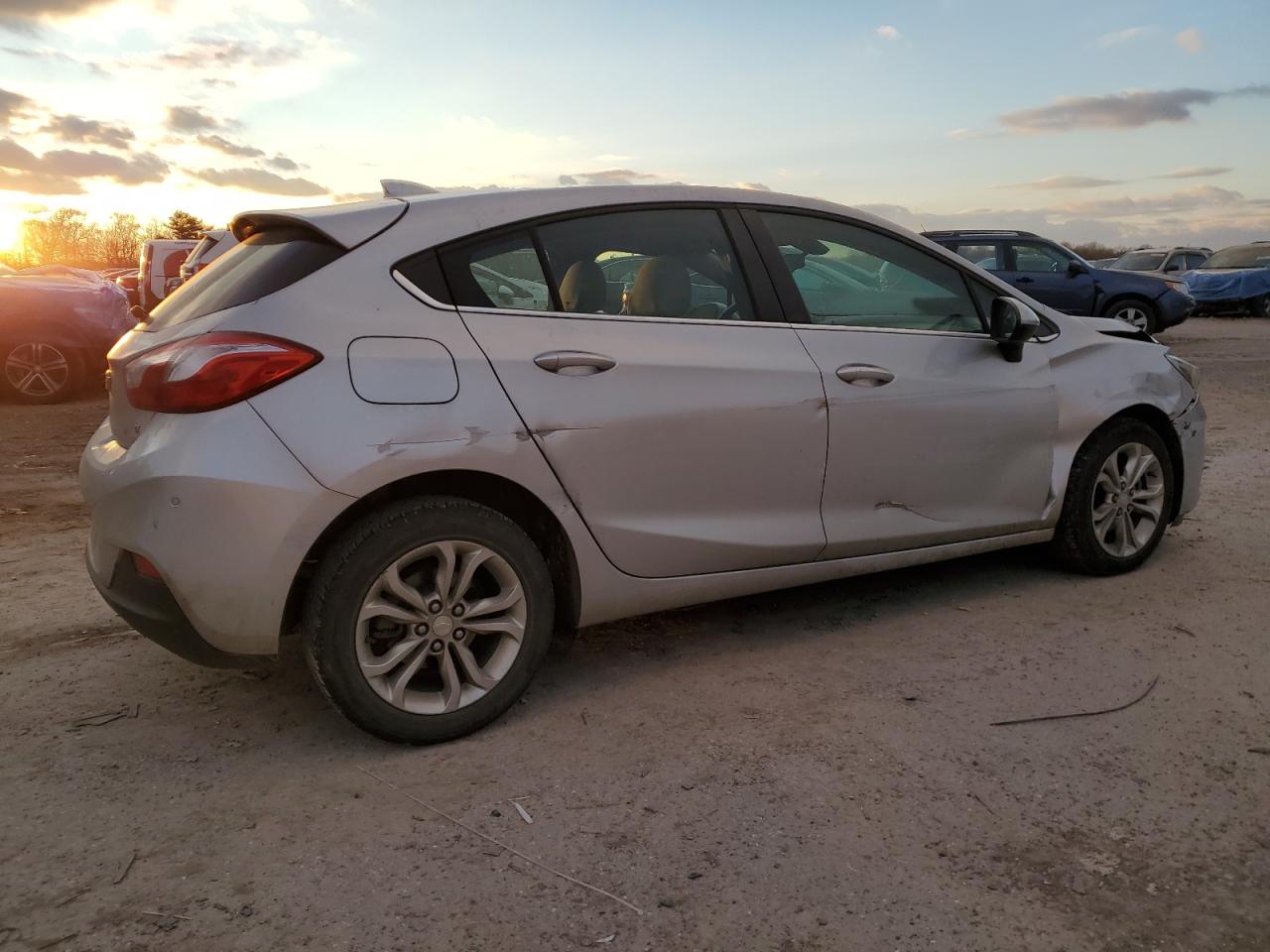 2019 Chevrolet Cruze VIN 3G1BE6SM1KS614430 Copart auction photo, front end / side damage thumbnail 3