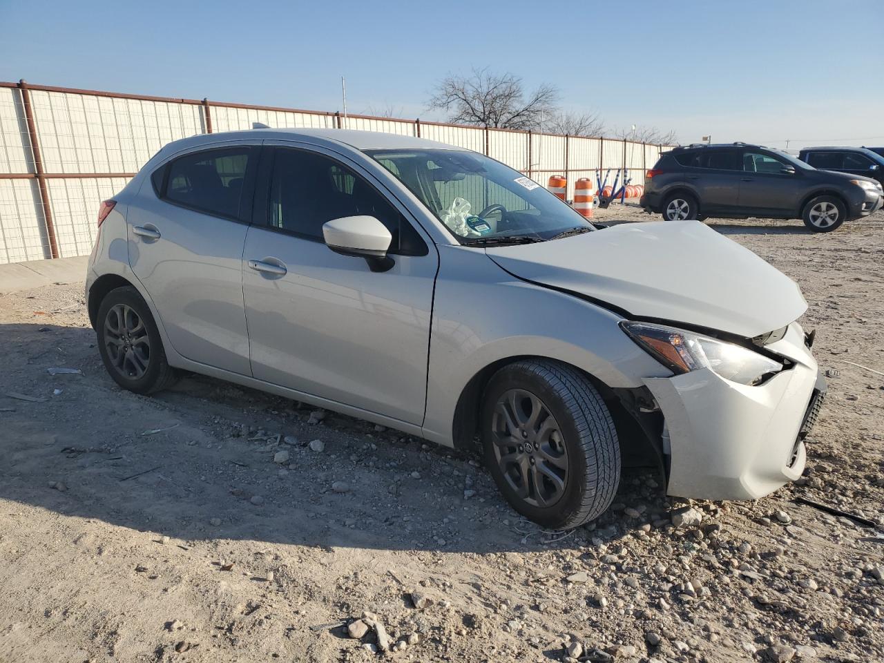 2020 Toyota Yaris VIN 3MYDLBJV1LY716741 Copart auction photo, front end damage thumbnail 4