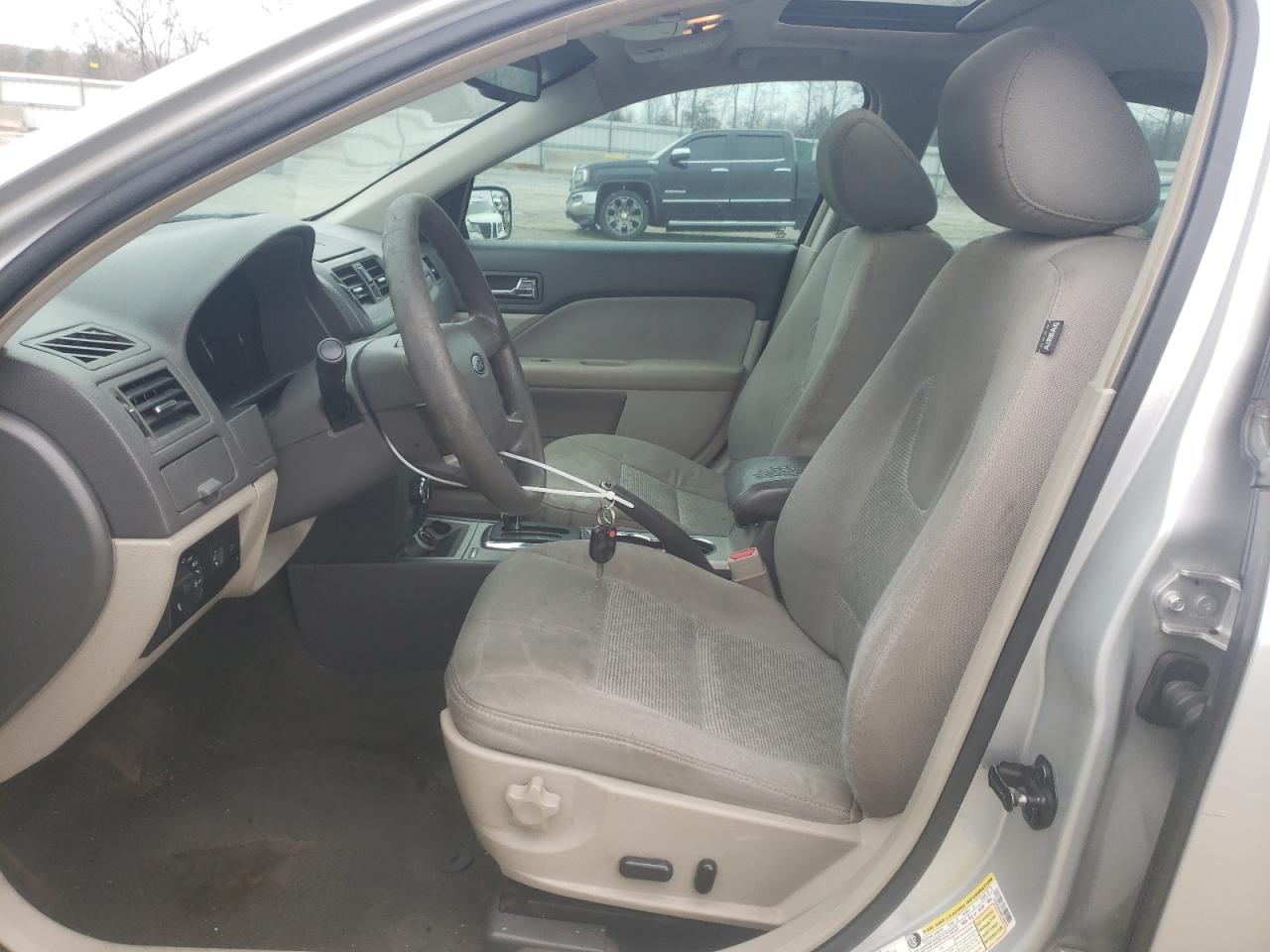 2011 Ford Fusion VIN 3FAHP0HA8BR199223 Copart auction photo, front end / minor dent/scratches damage thumbnail 7