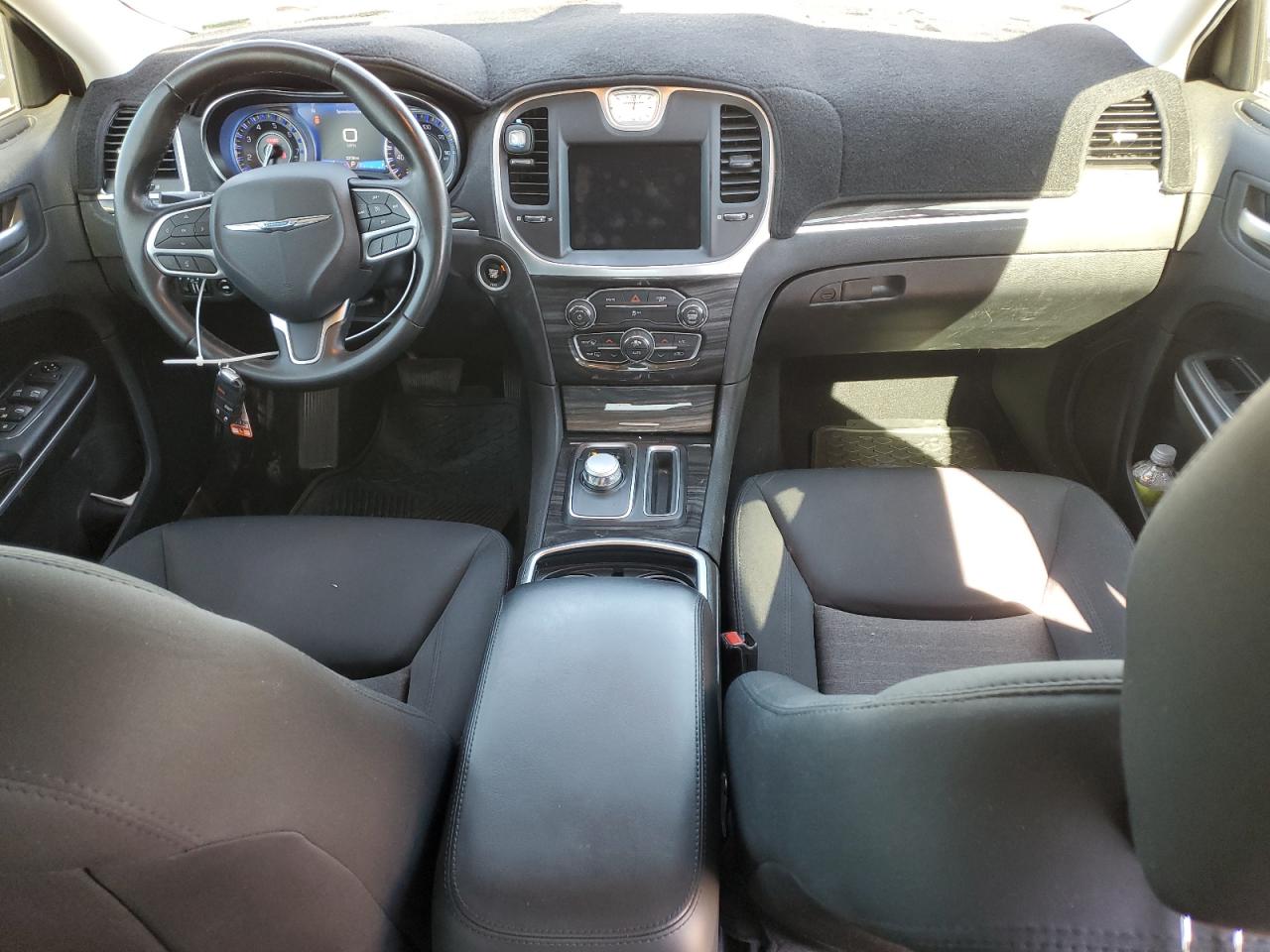 2020 Chrysler 300 VIN 2C3CCAAG7LH175582 Copart auction photo, side / undercarriage damage thumbnail 8