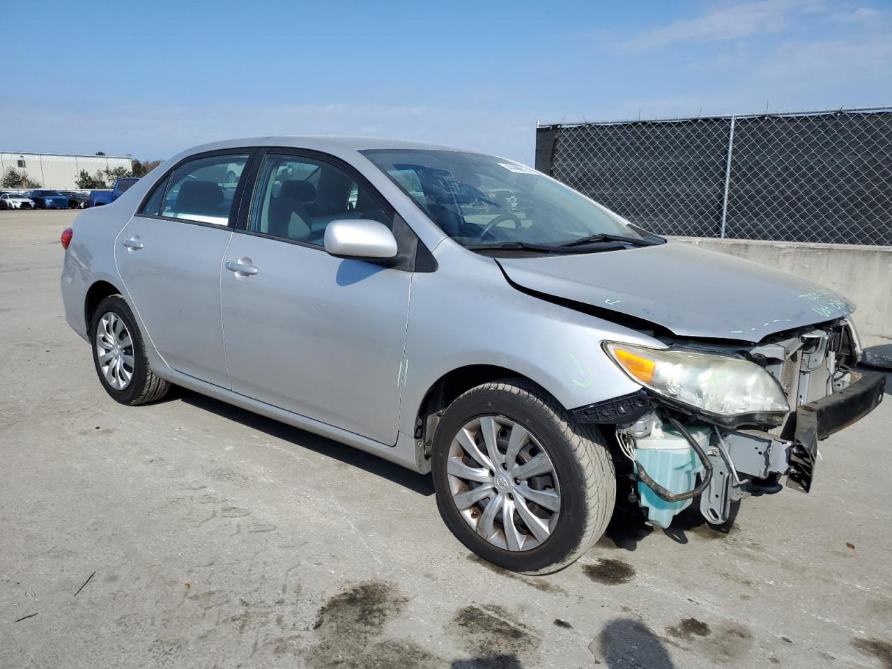 2012 Toyota Corolla VIN 2T1BU4EE5CC901321 Copart auction photo, front end / minor dent/scratches damage thumbnail 4