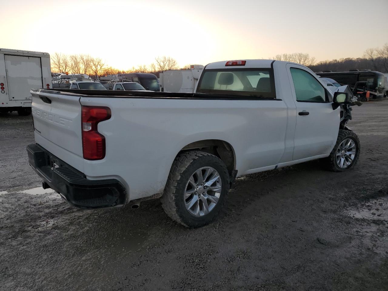 2020 Chevrolet Silverado VIN 3GCNWAEF2LG270855 Copart auction photo, front end / side damage thumbnail 3