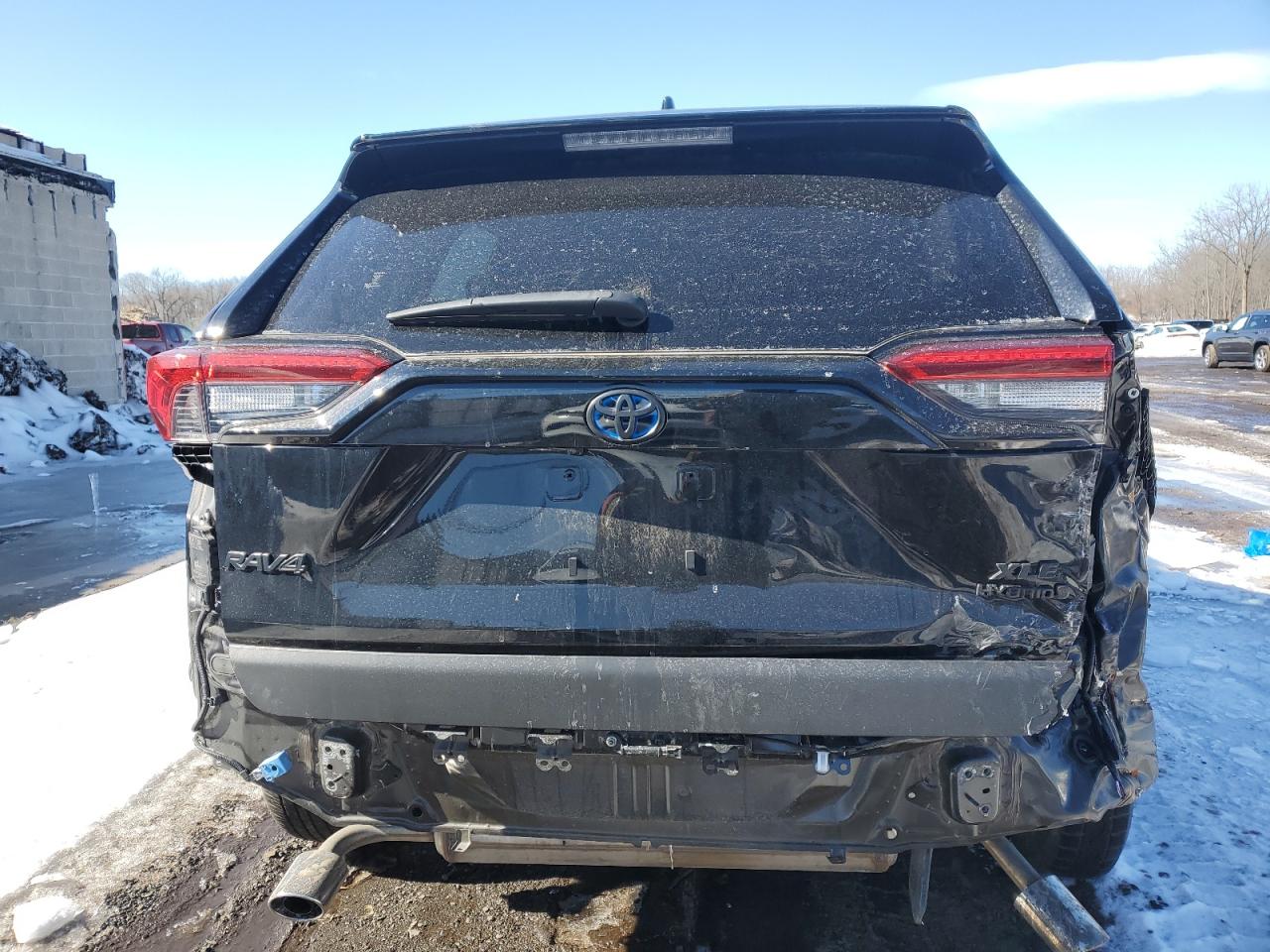 2022 Toyota RAV 4 VIN JTMB6RFV4ND066291 Copart auction photo, rear end damage thumbnail 6