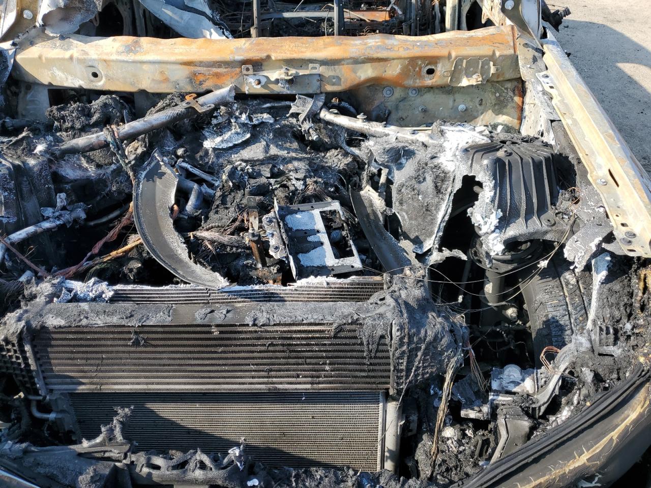 2022 Ford Explorer VIN 1FMSK7DHXNGC39237 Copart auction photo, burn damage thumbnail 12