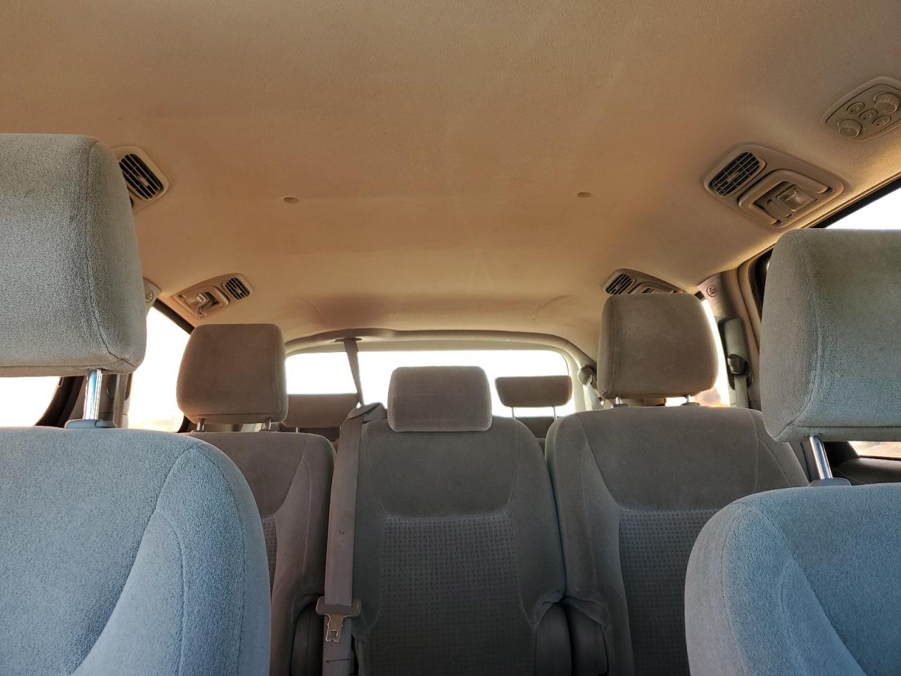 2010 Toyota Sienna VIN 5TDKK4CC4AS336409 Copart auction photo, rear end / minor dent/scratches damage thumbnail 10