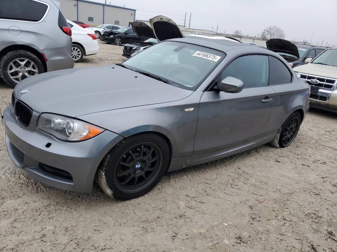 2011 BMW 1er VIN WBAUC9C56BVM09594 - Copart auction photo