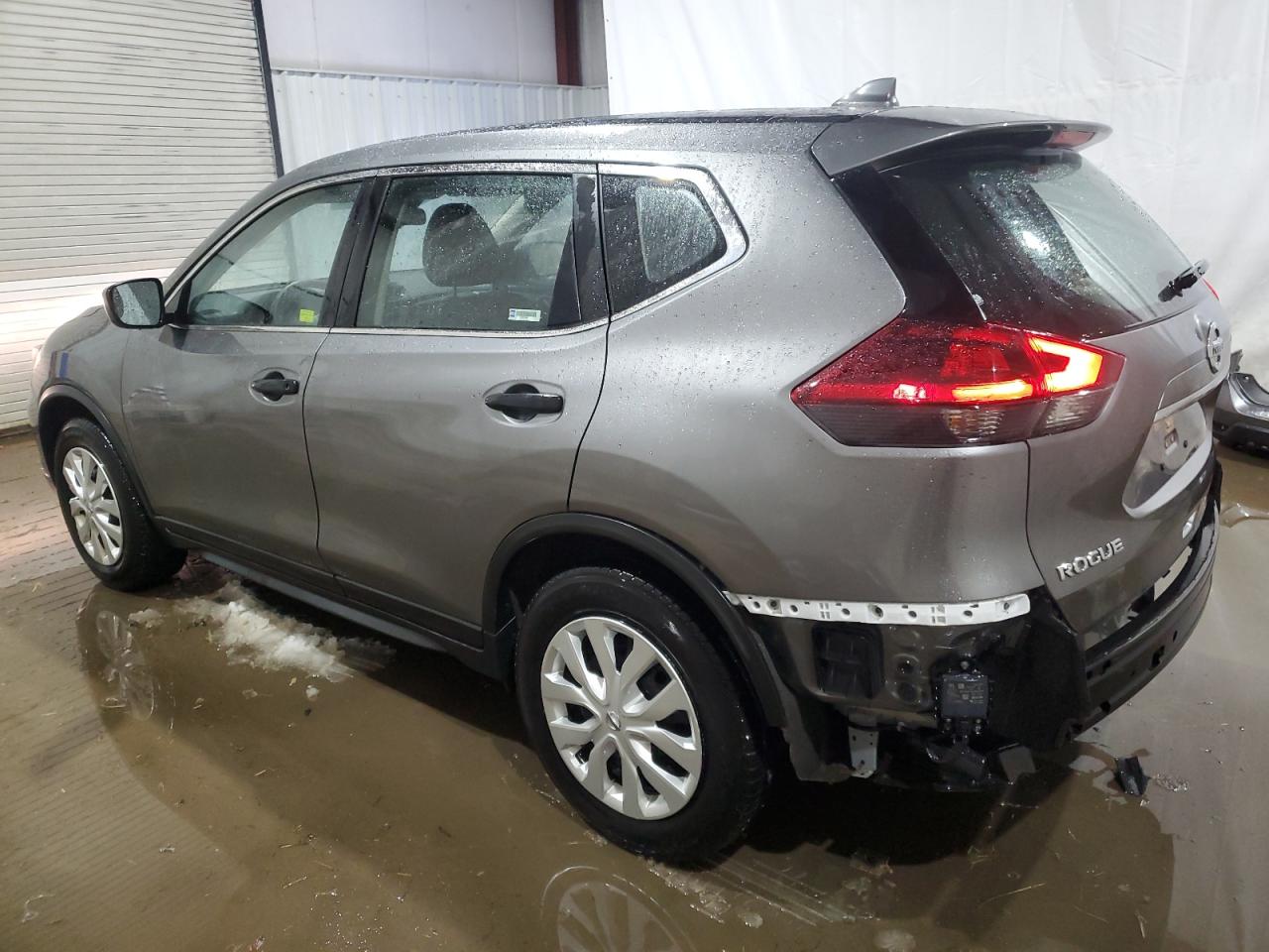 2020 Nissan Rogue VIN JN8AT2MT9LW031670 Copart auction photo, rear end / minor dent/scratches damage thumbnail 2