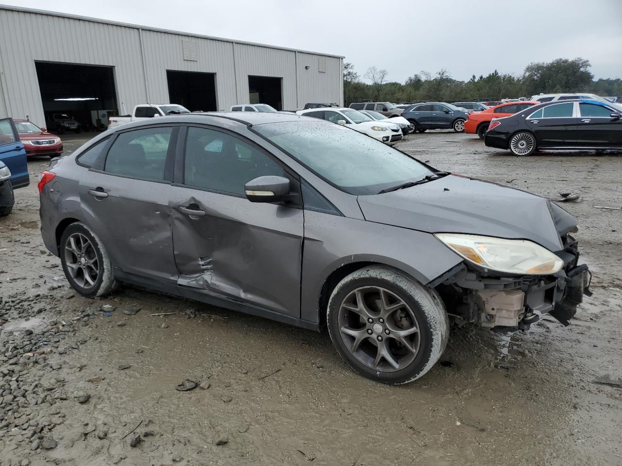 2013 Ford Focus VIN 1FADP3F29DL196523 Copart auction photo, front end / side damage thumbnail 4