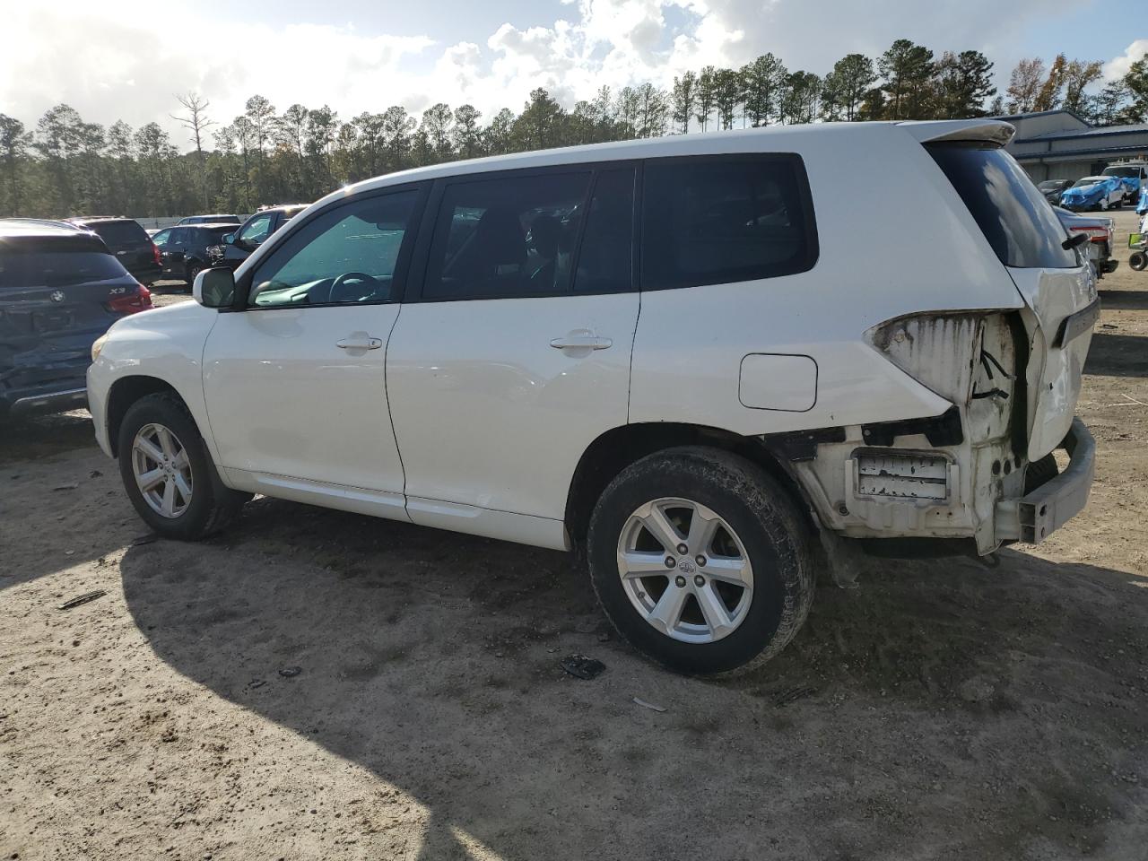 2010 Toyota Highlander VIN 5TDZA3EH2AS005607 Copart auction photo, rear end damage thumbnail 2
