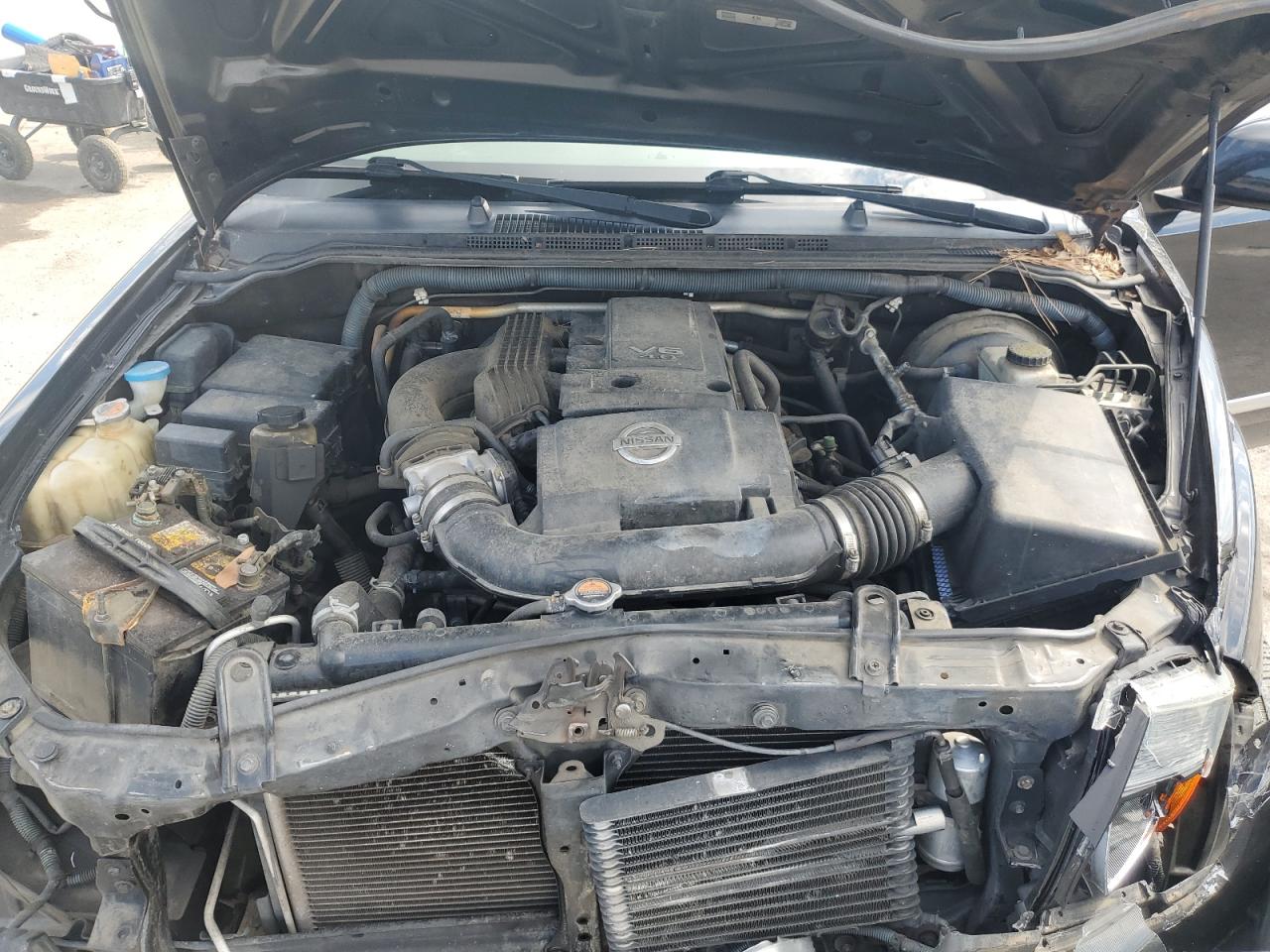 2011 Nissan Pathfinder VIN 5N1AR1NN5BC630792 Copart auction photo, front end / minor dent/scratches damage thumbnail 11