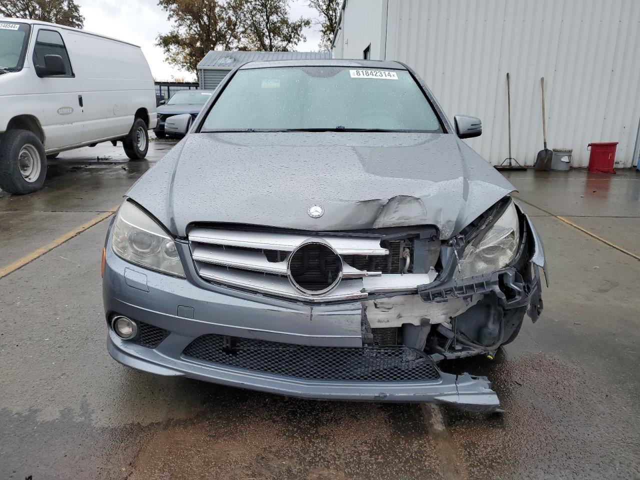 2010 Mercedes-Benz C-klasse VIN WDDGF8BBXAF465934 Copart auction photo, front end damage thumbnail 5