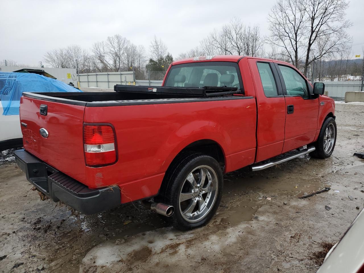 2007 Ford F-150 VIN 1FTRX12W07FA71636 Copart auction photo, front end / rear end damage thumbnail 3