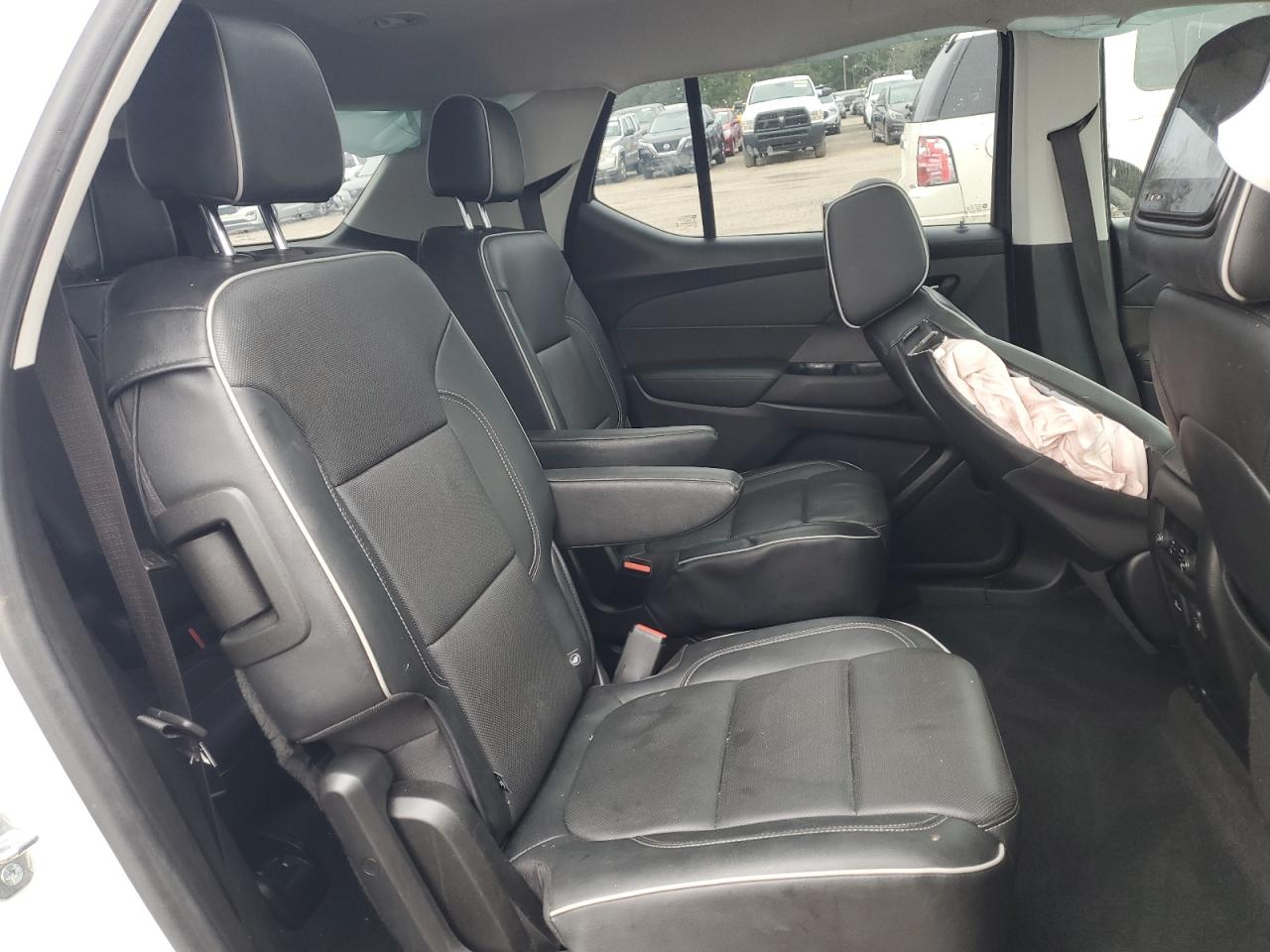 2020 Chevrolet Traverse VIN 1GNERNKW2LJ128319 Copart auction photo, front end / undercarriage damage thumbnail 11