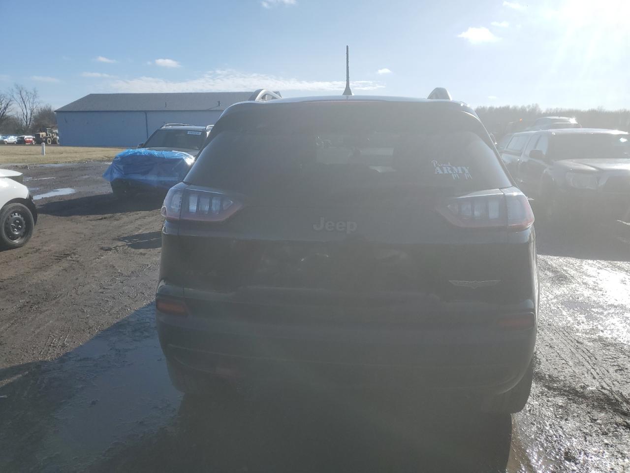 2020 Jeep Cherokee VIN 1C4PJMBX2LD640818 Copart auction photo, front end damage thumbnail 6