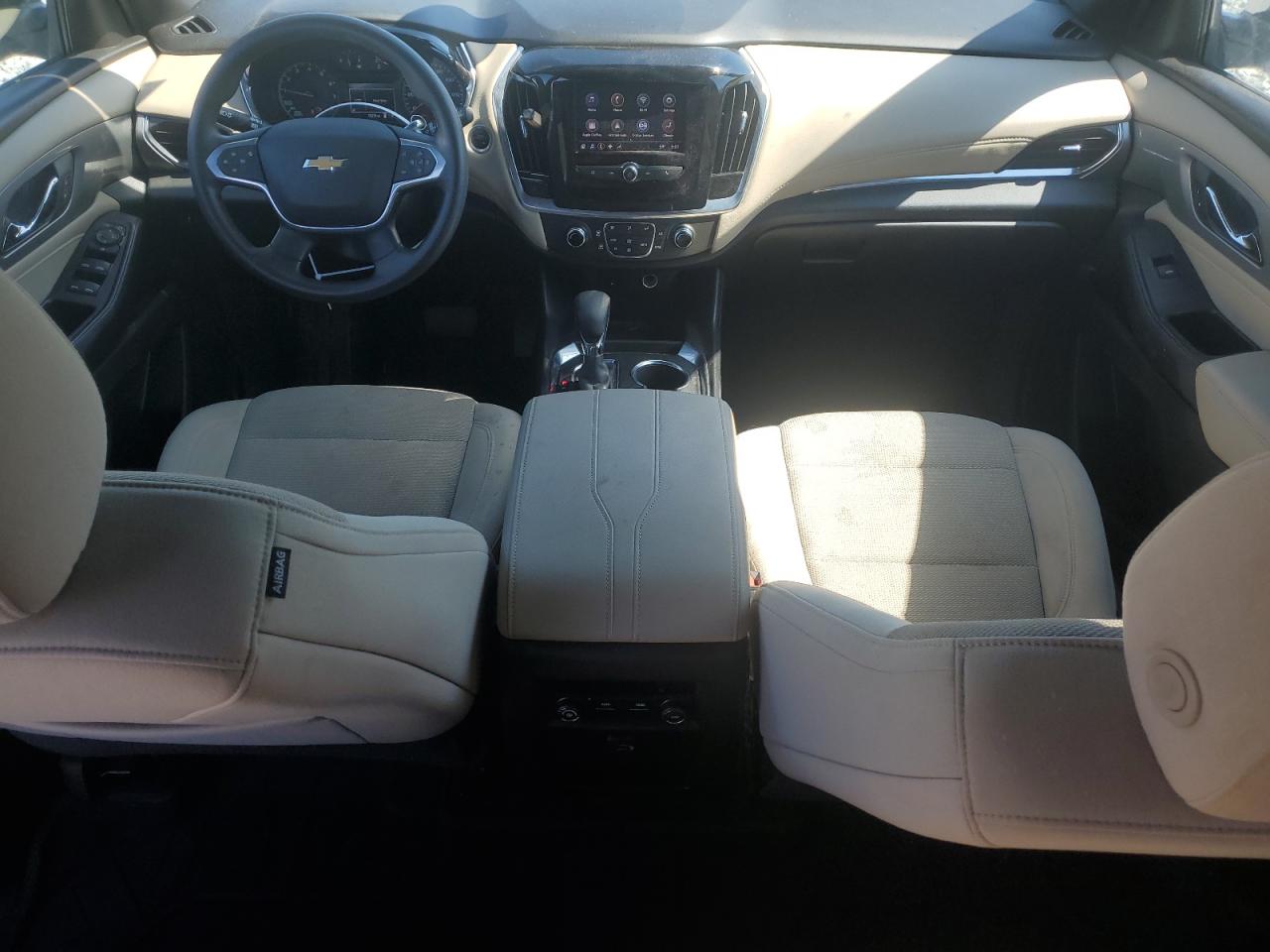 2022 Chevrolet Traverse VIN 1GNERFKWXNJ111597 Copart auction photo, front end damage thumbnail 8