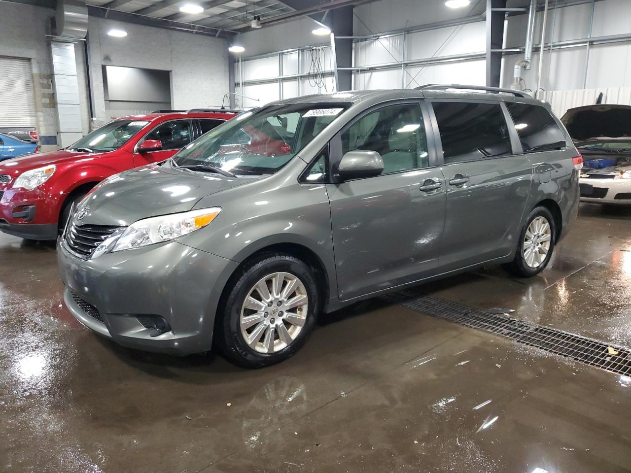 2012 Toyota Sienna VIN 5TDJK3DC4CS035601