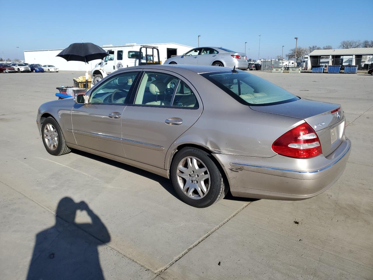 2005 Mercedes-Benz E-klasse VIN WDBUF82J55X170453 Copart auction photo, rear end damage thumbnail 2