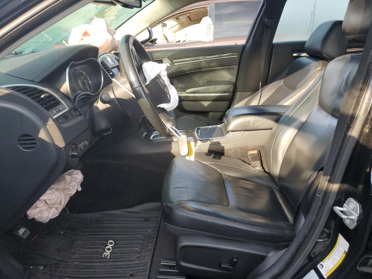 2016 Chrysler 300 VIN 2C3CCAAG6GH135029 Copart auction photo, front end / minor dent/scratches damage thumbnail 7