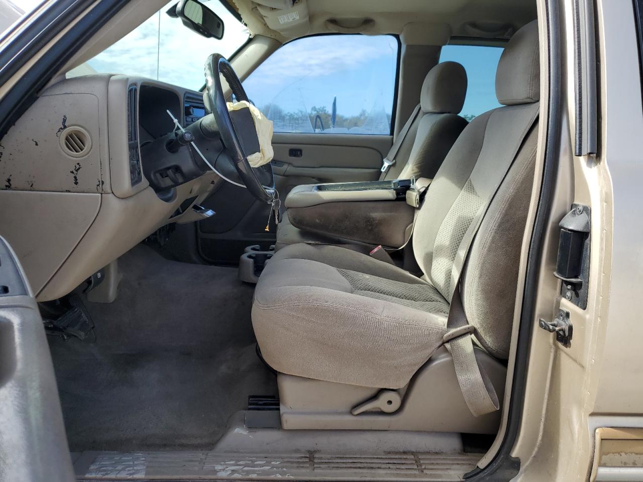 2004 Chevrolet Silverado VIN 2GCEC19V141191701 Copart auction photo, front end damage thumbnail 7