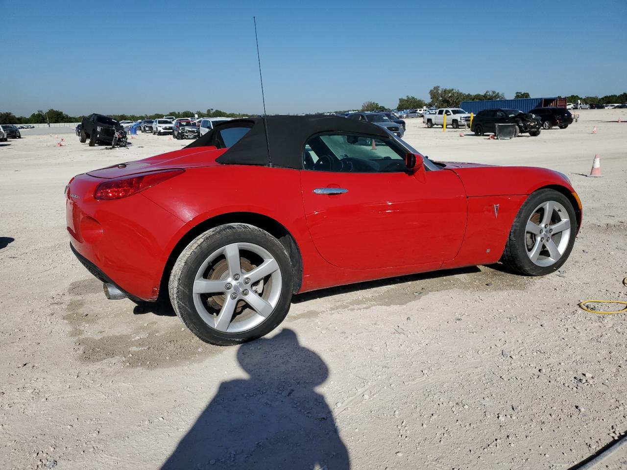 2006 Pontiac Solstice VIN 1G2MB33B16Y101332 Copart auction photo, water/flood damage thumbnail 3