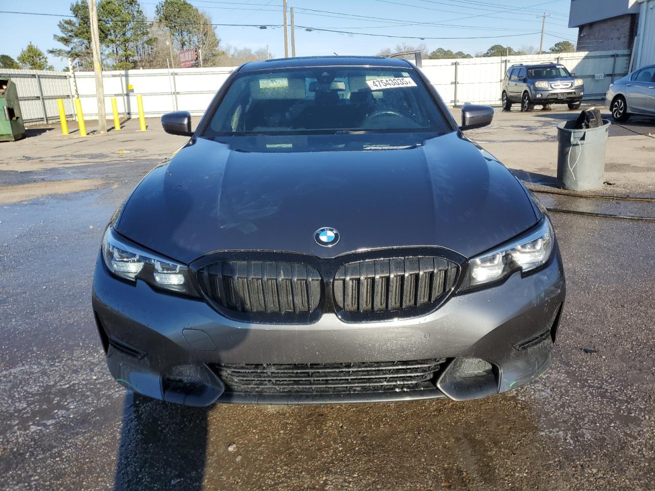 2020 BMW 3er VIN 3MW5R1J04L8B43766 Copart auction photo, side damage thumbnail 5