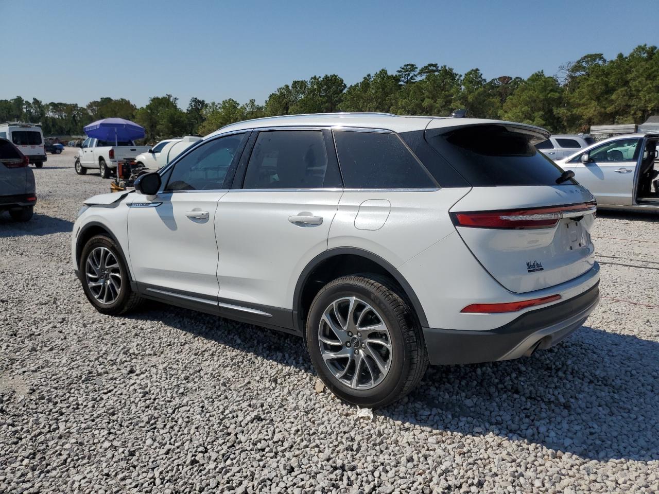 2022 Lincoln Corsair VIN 5LMCJ1C94NUL12437 Copart auction photo, side / front end damage thumbnail 2