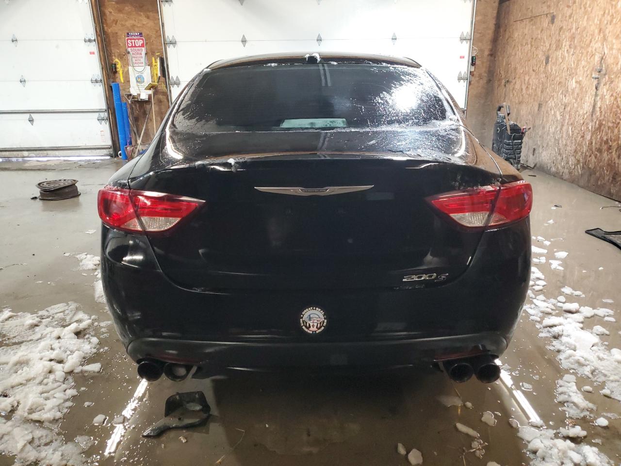 2015 Chrysler 200 VIN 1C3CCCBG5FN643976 Copart auction photo, front end / side damage thumbnail 6
