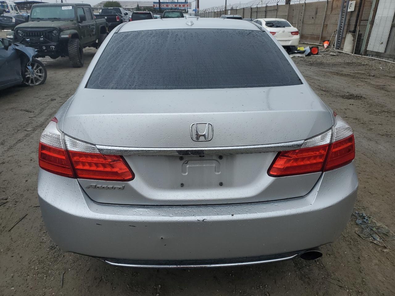 2014 Honda Accord VIN 1HGCR2F80EA103630 Copart auction photo, minor dent/scratches damage thumbnail 6