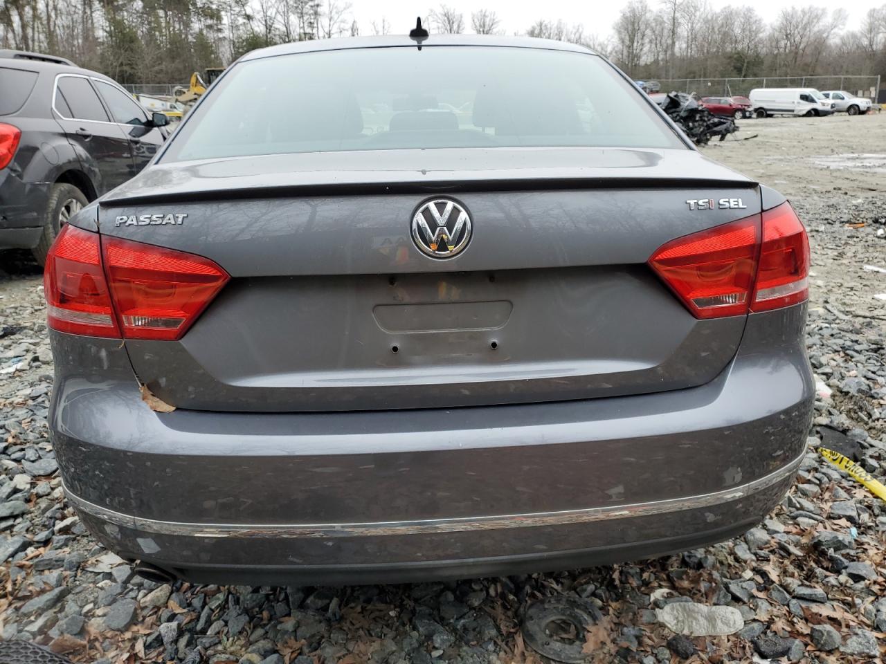 2015 Volkswagen Passat VIN 1VWCT7A39FC007829 Copart auction photo, minor dent/scratches / undercarriage damage thumbnail 6