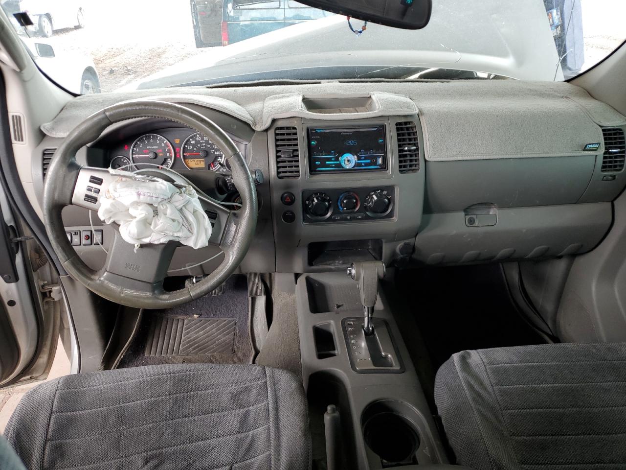 2006 Nissan Navara (Frontier) VIN 1N6AD07U46C409804 Copart auction photo, front end / side damage thumbnail 8