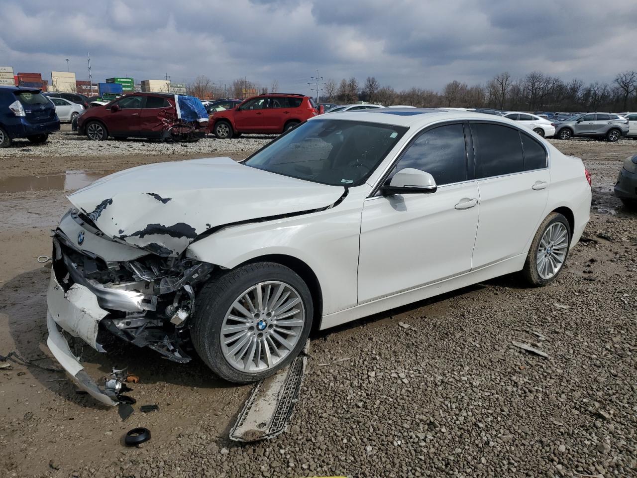 2014 BMW 3er VIN WBA3A5C56EJ464715
