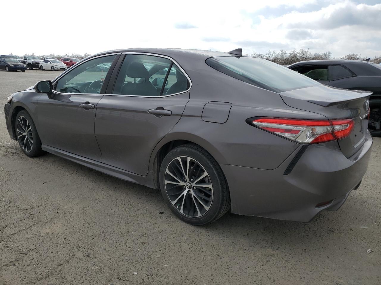 2019 Toyota Camry VIN 4T1B11HK3KU247294 Copart auction photo, front end damage thumbnail 2