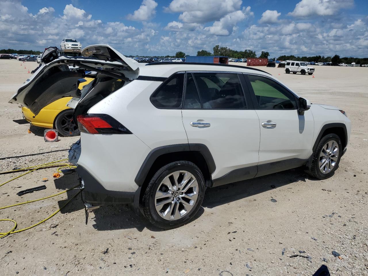 2021 Toyota RAV 4 VIN JTMN1RFV6MD080204 Copart auction photo, rear end damage thumbnail 3