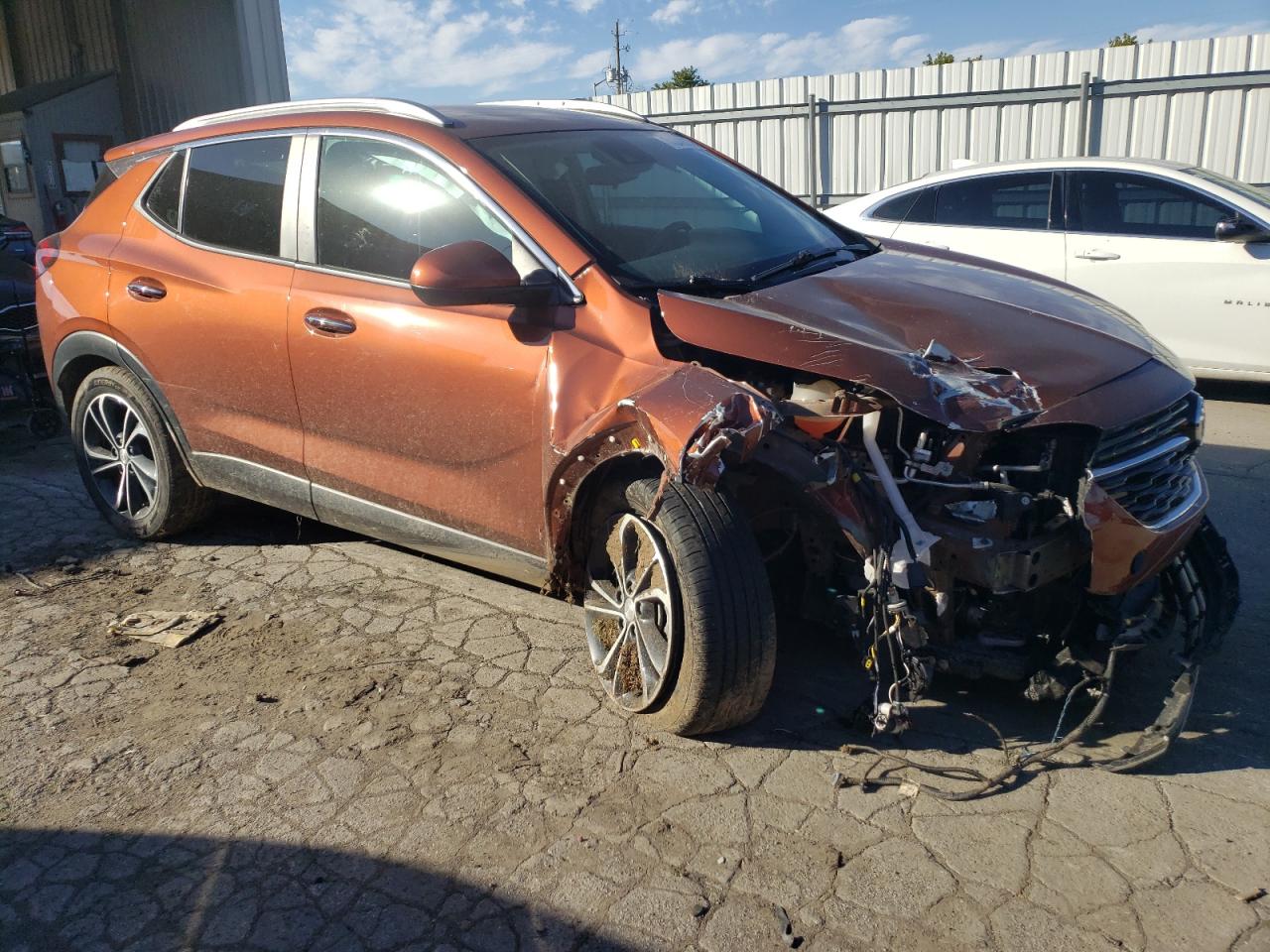 2021 Buick Encore VIN KL4MMDS28MB123724 Copart auction photo, front end / side damage thumbnail 4