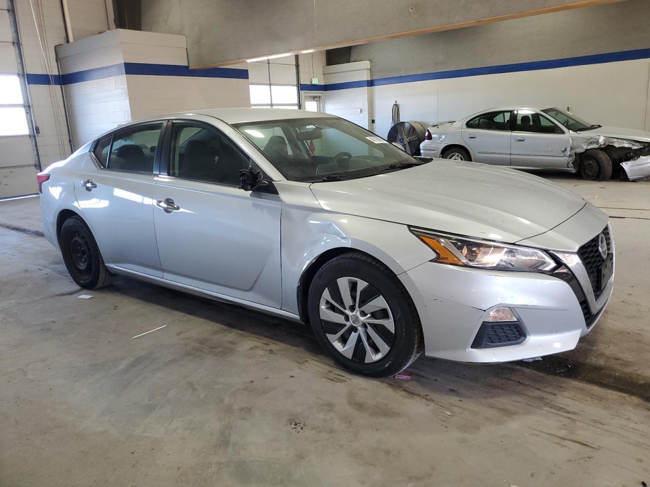 2020 Nissan Altima VIN 1N4BL4BV0LC130661 Copart auction photo, side damage thumbnail 4