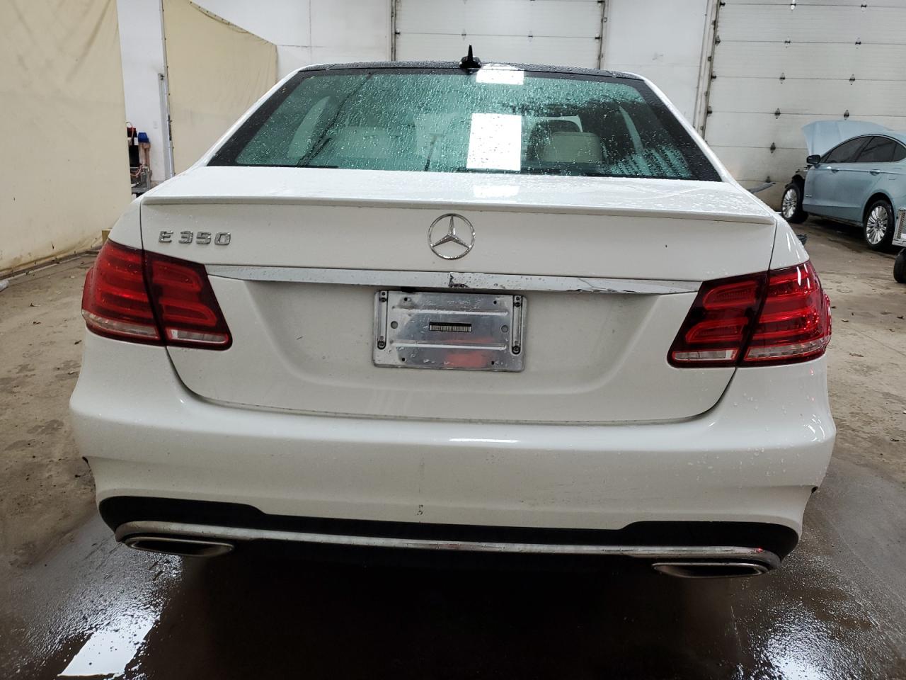 2014 Mercedes-Benz E-klasse VIN WDDHF5KBXEA861982 Copart auction photo, front end / minor dent/scratches damage thumbnail 6